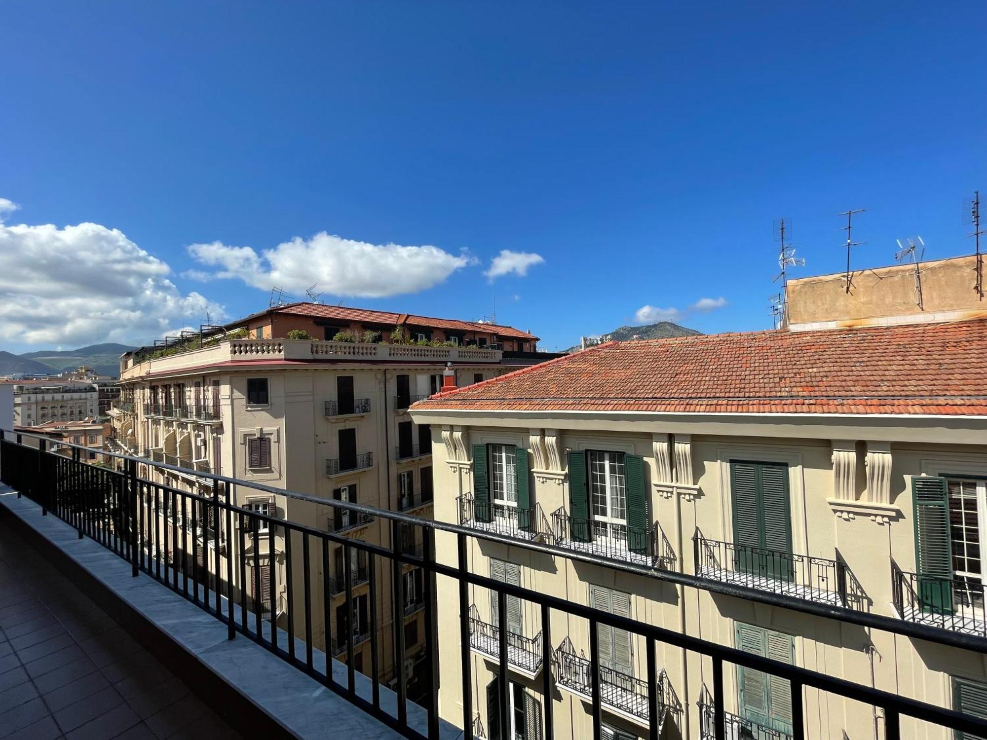 Sesto Quaranta, Palermo
